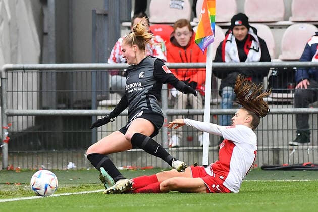 GERMANY, COLOGNE - DECEMBER 11, 2022: The match of Women Bundesliga 1.FC Koeln vs SC Freiburg  Copyright: xVITALIIxKLIUIEVx