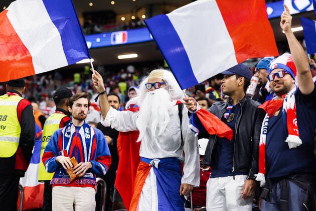 AL KHOR, QATAR - DECEMBER 10: France fans before the Quarterfinal match of the 2022 FIFA World Cup, WM, Weltmeisterschaft, Fussball in Qatar between England and France on December 10, 2022, at Al Bat Stadium in Al Khor, Qatar. (Photo by Richard Gordon Icon Sportswire) SOCCER: DEC 10 FIFA World Cup - England v France Icon2212101003