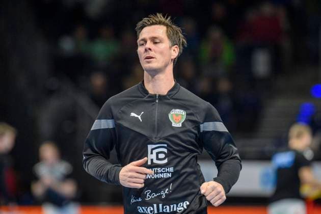 Hans Lindberg (Fuechse Berlin, 18), nachdenklich, fokussiert, GER, Fuechse Berlin vs SC Magdeburg, Handball 1. Bundesliga - Maenner, 16. Spieltag, Saison 2022 2023, 11.12.2022, GER, Fuechse Berlin vs SC Magdeburg Handball 1. Bundesliga - Maenner, 16. Spieltag, Saison 2022 2023, 11.12.2022, Berlin Copyright: xEibner-Pressefoto UwexKochx EP_UKH