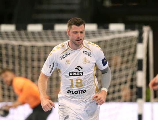 Foto : skeptische Miene bei ... Niclas Ekberg (Kiel) Handball Herren Do. 24.11.2022 Championsleague THW Kiel - CF Barcelona 30 - 30