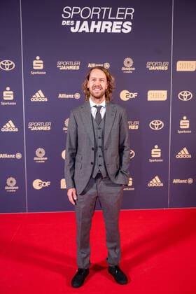 Sebastian Vettel (Rennfahrer), Sportler des Jahres, Verleihung der Ehrung im Jahre 2022, 18.12.2022, Eibner-Pressefoto Sascha Walther Sportler des Jahres, Verleihung der Ehrung im Jahre 2022, 18.12.2022 Baden-Baden Copyright: xEibner-Pressefotox EP_EER