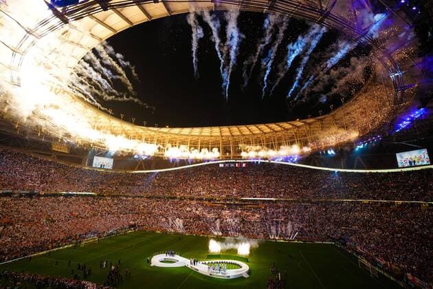 Bilder des Jahres 2022, Sport 12 Dezember Sport Themen der Woche KW50 Sport Bilder des Tages Mandatory Credit: Photo by Javier Garcia Shutterstock (13670815jf) Fireworks after Argentina win the World Cup Argentina v France, FIFA World Cup, WM, Weltmeisterschaft, Fussball 2022, Final, Football, Lusail Stadium, Al Daayen, Qatar - 18 Dec 2022 Editorial Use Only Argentina v France, FIFA World Cup 2022, Final, Football, Lusail Stadium, Al Daayen, Qatar - 18 Dec 2022 Editorial Use Only  Copyright: xJavierxGarcia Shutterstockx 13670815jf