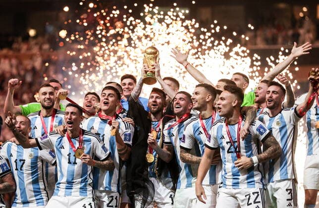 QATAR, LUSAIL - DECEMBER 18, 2022: Team Argentina celebrate during the trophy ceremony for the 2022 FIFA World Cup, WM, Weltmeisterschaft, Fussball final football match between Argentina and France at Lusail Iconic Stadium. Argentina won 3-3 (4-2) in a penalty shootout. Sergei Bobylev TASS  56487524