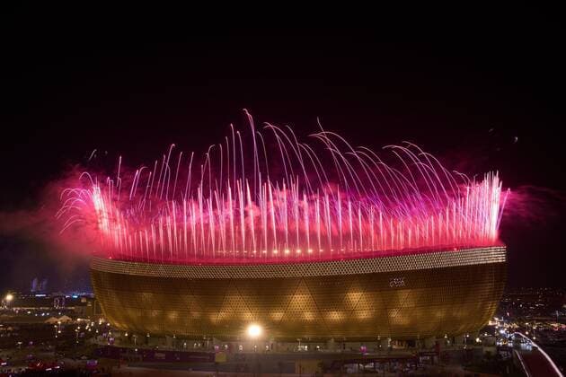 Sport Bilder des Tages RECORD DATE NOT STATED FIFA World Cup, WM, Weltmeisterschaft, Fussball Qatar 2022 Argentina vs France Final Fireworks during the game Argentina vs France, corresponding to the great final of the FIFA World Cup Qatar 2022, at Lusail Stadium, Lusail, Doha, on December 18, 2022. <br><br> Pirotecnia durante el partido Argentina vs Francia, correspondiente a la gran final de la Copa Mundial de la FIFA Catar 2022, en el Estadio Lusail, Lusail, Doha, el 18 de Diciembre de 2022 LUSAIL DOHA QATAR  Copyright: xCristianxdexMarchenax 20221218_11845