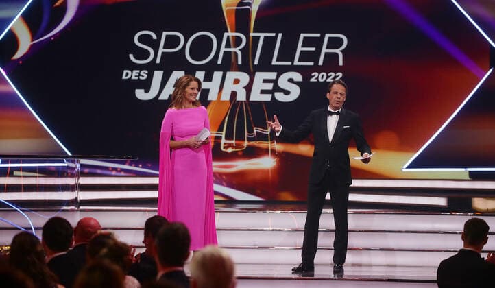 Baden-Baden , Sportler des Jahres 2022 , von links: Katrin Müller Hohenstein Rudi Cerne