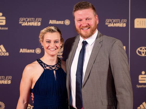 Victoria Carl und Sascha Schroedter, Sportler des Jahres, Verleihung der Ehrung im Jahre 2022, 18.12.2022, Eibner-Pressefoto Sascha Walther Sportler des Jahres, Verleihung der Ehrung im Jahre 2022, 18.12.2022 Baden-Baden Copyright: xEibner-Pressefotox EP_EER