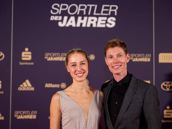 Tobias Potye (Hochspringer), Laura Gröll (Hochspringerin), Sportler des Jahres, Verleihung der Ehrung im Jahre 2022, 18.12.2022, Eibner-Pressefoto Sascha Walther Sportler des Jahres, Verleihung der Ehrung im Jahre 2022, 18.12.2022 Baden-Baden Copyright: xEibner-Pressefotox EP_EER