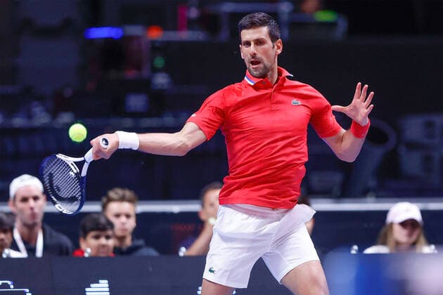 Sport Themen der Woche KW51 Sport Bilder des Tages World Tennis League, Coco Cola Arena in Dubai, Team Falcons, Novak Djokovic (SRB) Tennis - WTL Dubai 2022 - - Coca Cola Arena - Dubai - Dubai - UAE - 20 December 2022. *** World Tennis League, Coco Cola Arena in Dubai, Team Falcons, Novak Djokovic SRB Tennis WTL Dubai 2022 Coca Cola Arena Dubai UAE 20 December 2022 Copyright: xJuergenxHasenkopfx