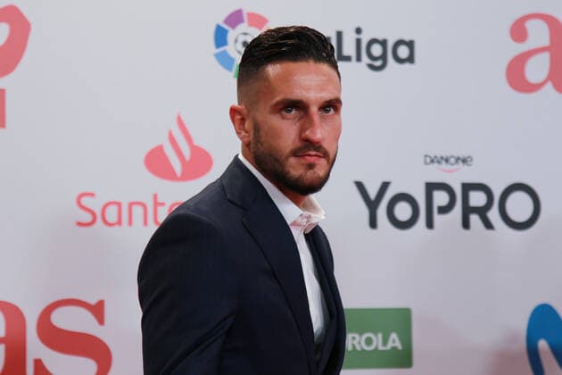 December 20, 2022, MADRID, MADRID, SPAIN: Koke Resurreccion, football player of Atletico de Madrid poses for a photo during the 16th edition of the As Sports Awards at The Westin Palace on December 20, 2022 in Madrid, Spain. MADRID SPAIN - ZUMAa181 20221220_zaa_a181_017 Copyright: xIrinaxR.xHipolitox