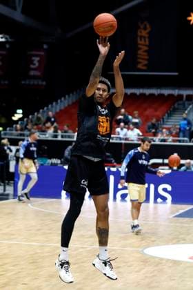 20.12.2022, FIBA Europe Cup Basketball, 2. Runde, Saison 2022 2023, Herren, Niners Chemnitz - FC Porto (Portugal), 13, Jason George, Niners Chemnitz Chemnitz Messe Chemnitz Sachsen Germany