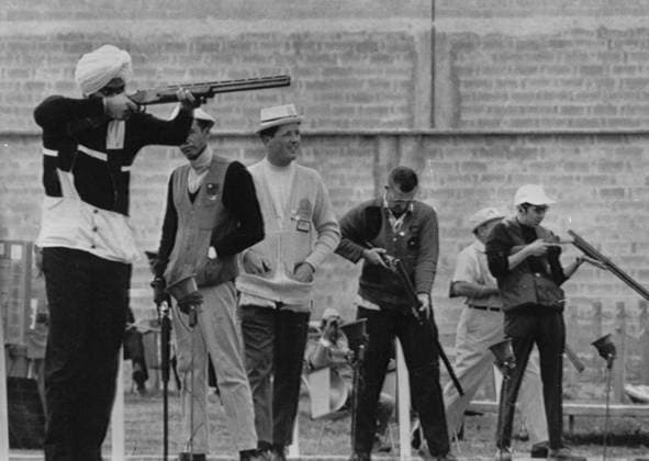 Randhir Singh Randhir Singh of India draws a bead on a clay pigeon during Olympic trap shooting in the 19th Olympic Games, Olympische Spiele, Olympia, OS 19 October Mexico City 1968 Mexico  Copyright: xTopFotox 0700835