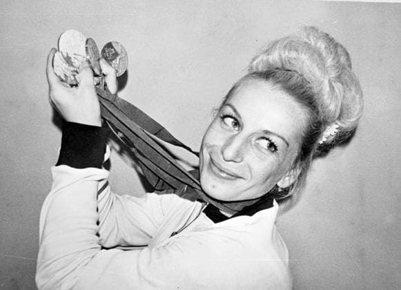 PALUPI Mexico City: Vera Caslavska of Czechoslovakia shows her olympic medals she won. 27th October 1968 Mexico  Copyright: xTopFotox 0700838