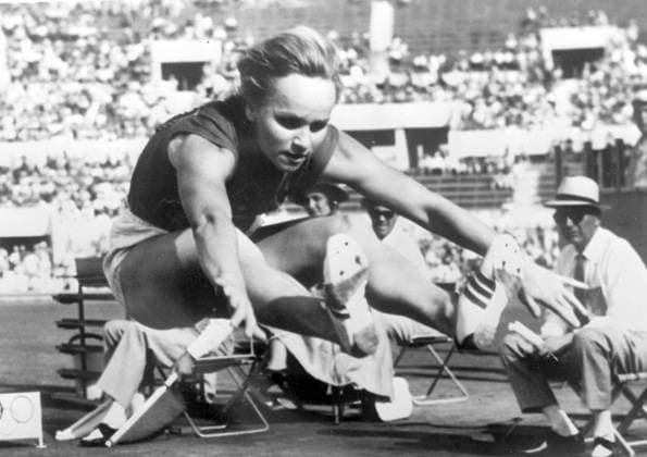 Olympic Games, Olympische Spiele, Olympia, OS Rome:Russia s V.Krepkina Womens Long Jump Event at Olympic Games in Rome. Won with jump 20ft 10 and thre quarter inches. new olympic world record. 9 September 1960 Italy  Copyright: xTopFotox 0720696