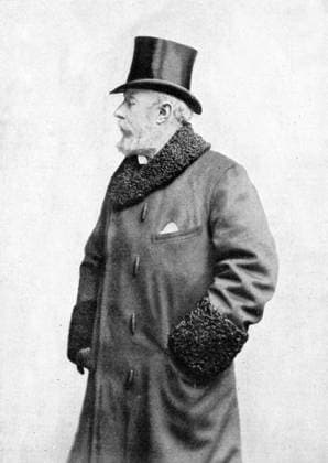 Major Walter Wingfield Major Walter Wingfield MVO - the Inventor of Sphairistike Major Walter Clapton Wingfield (October 1833 - April 18, 1912) was a Welsh inventor of lawn tennis (1874), which he called Sphairistikè (Greek for ball games ). Wingfield was educated at Rossall School, and was living at Nantclwyd Hall, Llanelidan, in north Wales, when he patented nets for the new in 1873. He also authored two tennis works: The Book of the Game and The Major s Game of Lawn Tennis. He also invented the butterfly bicycle. His honours include the Royal Body Guard and Captain, First Dragoon Guards. He was inducted into the International Tennis Hall of Fame in 1997. TopFoto United Kingdom England  Copyright: xTopFotox 1084804
