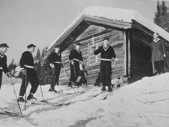 O HEMMESTVEIT CARRIES THE OLYMPIC TORCH ON ITS FIRST LEG TO SQUAW VALLEY 31 JANUARY 1960 Norway  Copyright: xTopFotox IPU388421