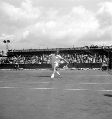 ROD LAVER TENNIS PLAYWR IN ACTION 27 APRIL 1961  Copyright: xTopFotox IPU413076