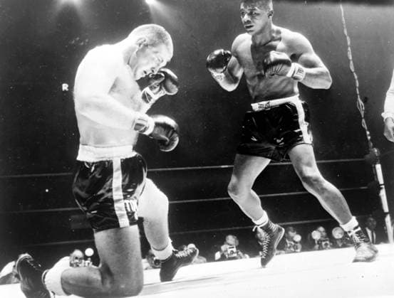 BOXING FLOYD PATTERSON V TOM MCNEELEY IN TORONTO 8 DECEMBER 1961  Copyright: xTopFotox IPU426185