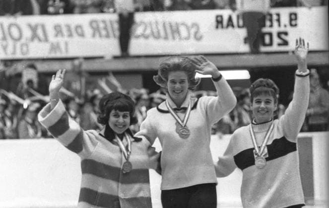 Figure skating, Eiskunstlauf Winter Olympics Holland s Sjoukje Dijkstra ( centre ) is pictured after winning the gold medal for the Olympic women s figure skating . On the left is Austria s Regine Heitzer ( silver ) , and on the right is Canada s Petra Burka ( bronze ) . 3rd February 1964 Austria  Copyright: xTopFotox UPI470927