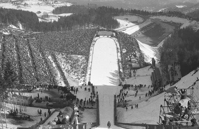 Ski Jump Winter Olympics A view from the top of the 90 metres ski jump during the final competition of the 1968 Winter Olympic Games, Olympische Spiele, Olympia, OS . 19th February 1968 France  Copyright: xTopFotox UPI551061