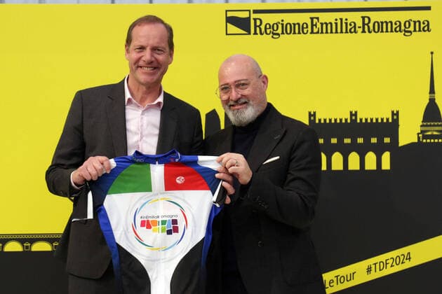 Sport Themen der Woche KW51 Sport Bilder des Tages press conference, PK, Pressekonferenz for the presentation, at the Opificio Golinelli auditorium, of the Tour de France 2024 edition in which the race will make three stages in Emilia-Romagna. In the photo Christian Proudhomme, director of the Tour de France and Stefano Bonaccini, president of the Emilia-Romagna region Editorial Usage Only  Copyright: xRobertoxBrancolinix xIPAx 0197106945st