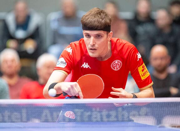 22.12.2022, xomx Tischtennis Bundesliga TTC RhönSprudel Fulda-Maberzell - 1. FSV Mainz 05 Bild: Spiel !: Quadri Aruna - Luka Mladenovic