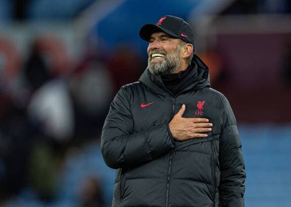 Bilder des Jahres 2022, Sport 12 Dezember Sport Themen der Woche KW52 Sport Bilder des Tages Football - FA Premier League - Aston Villa FC v Liverpool FC BIRMINGHAM, ENGLAND - Monday, December 26, 2022: Liverpool s manager Jürgen Klopp celebrates after the FA Premier League match between Aston Villa FC and Liverpool FC at Villa Park. Liverpool won 3-1. BIRMINGHAM Villa Park WEST MIDLANDS ENGLAND  Copyright: xDavidxRawcliffex P2022-12-26-Aston_Villa_Liverpool-110