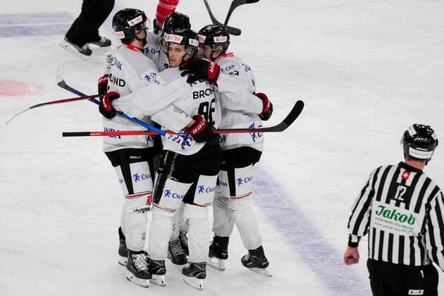 DAVOS, SWITZERLAND - DECEMBER 29: Orebro HK celebrates Mathias Brome of Örebro HK for his 3-1 on empty net during the match between Orebro HK and Team Canada at Eisstadion Davos on December 28, 2022 in Davos, Switzerland. Davos Graubunden Switzerland Copyright: xJustPictures.ch JarixPestelaccix