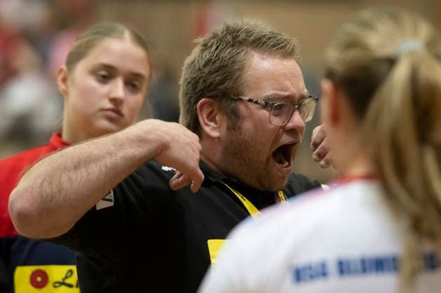 Halle, Deutschland 30. Dezember 2022: 1.HBL - Frauen - 2022 2023 - SV Union Halle-Neustadt Wildcats vs. Blomberg Lippe Trainer Steffen Birkner (Blomberg) SWH.arena Sachsen-Anhalt Copyright: xFotostandx xBallaschx