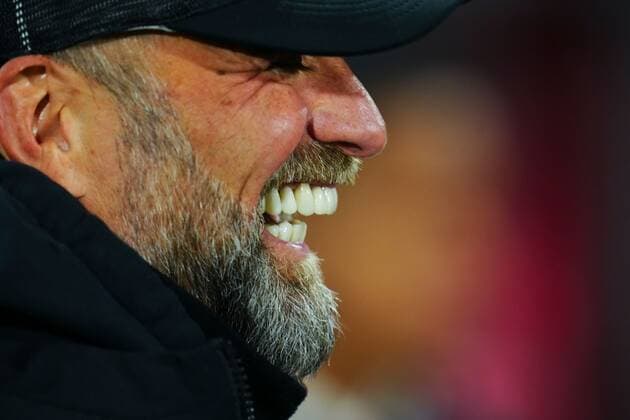 Sport Bilder des Tages Mandatory Credit: Photo by Javier Garcia Shutterstock (13673678n) Liverpool Manager Jurgen Klopp Brentford v Liverpool, Premier League, Football, Gtech Community Stadium, London, UK - 02 Jan 2023 EDITORIAL USE ONLY No use with unauthorised audio, video, data, fixture lists, club league logos or live services. Online in-match use limited to 120 images, no video emulation. No use in betting, games or single club league player publications. Brentford v Liverpool, Premier League, Football, Gtech Community Stadium, London, UK - 02 Jan 2023 EDITORIAL USE ONLY No use with unauthorised audio, video, data, fixture lists, club league logos or live services. Online in-match use limited to 120 images, no video emulation. No use in betting, games or single club league player publications.  Copyright: xJavierxGarcia Shutterstockx 13673678n