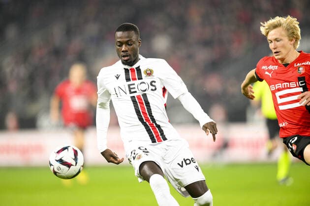 Nicolas Pepe (Nice) vs Birger Meling (Rennes FC) FOOTBALL : Rennes vs Nice - Ligue 1 Uber Eats - 02 01 2023 JBAutissier Panoramic 