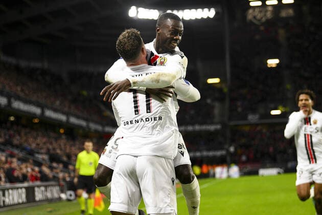 joie des joueurs de Nice apres le but de Ross Barkley (Nice) Nicolas Pepe (Nice) FOOTBALL : Rennes vs Nice - Ligue 1 Uber Eats - 02 01 2023 JBAutissier Panoramic 