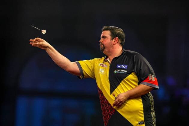 Sport Themen der Woche KW01 Sport Bilder des Tages Darts PDC World Darts Championship Gabriel Clemens throws during the PDC World Darts Championship Semi Final at Alexandra Palace, London, United Kingdom on 2 January 2023. Editorial use only , Copyright: xNigelxKeenex PSI-16522-0014