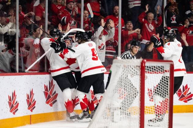 230105 Connor Bedard of Canada celebrates the 2-1 goal during the 2023 IIHF World Junior Championship semifinal between USA and Canada on January 5, 2023 in Halifax. Photo: Simon Hastegard BILDBYRAN kod SH SH0402 ishockey Ice hockey, Eishockey jvm junior-vm u20 2023 iihf world junior championship world juniors semifinal semifinals usa canada kanada bbeng jubel Copyright: SIMONxHASTEGARD BB230105SH002