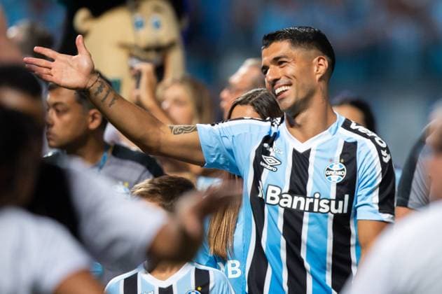 Sport Themen der Woche KW01 Sport Bilder des Tages January 4th 2023, Arena Gr& xea;mio, Porto Alegre, Rio Grande do Sul, BRazil: Luis Su& xe1;rez is presented as a newest signing for Gremio in the Campeonato Brasileiro S& xe9;rie A  ActionPlus12464797 DiaEsportivo