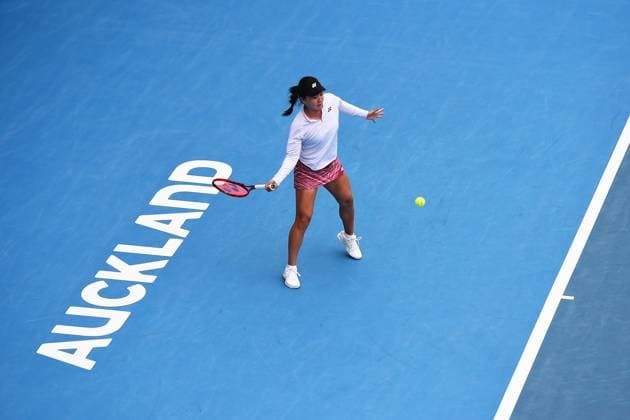 5th January 2022: Auckland, New Zealand: Lin Zhu of China during play on Day 4 of the 2023 Womens s ASB Classic. ASB Tennis Centre, Auckland, New Zealand.  ActionPlus12464892 ChrisxSymes