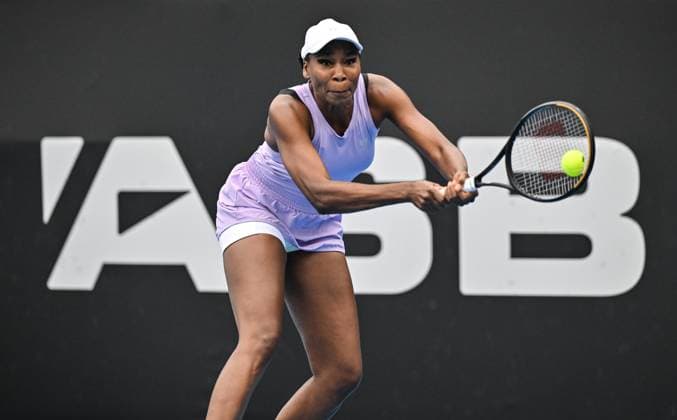 5th January 2022: Auckland, New Zealand: USA s Venus Williams on Day 4 of the women s ASB Classic at the ASB Tennis Arena, Auckland, New Zealand  ActionPlus12464897 AndrewxCornaga