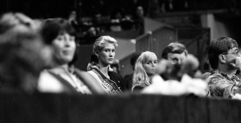 02.10.89 Tennis Stuttgart Classics Deutschland, Stuttgart, 02.10.1989, Tennis, Stuttgart Classics: Model Nicole Reinhardt (Miss Germany 1988 1989). *** 02 10 89 Tennis Stuttgart Classics Germany, Stuttgart, 02 10 1989, Tennis, Stuttgart Classics Model Nicole Reinhardt Miss Germany 1988 1989
