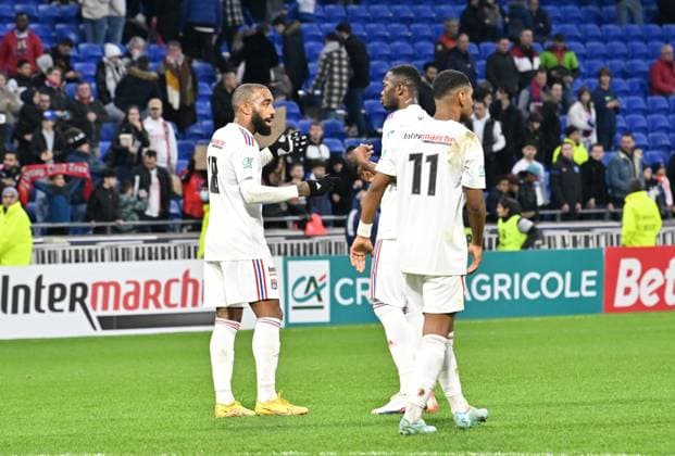 Alexandre Lacazette avec Sinaly Dimande (lyon) FOOTBALL: Olympique Lyonnais vs FC Metz - 32e Coupe de France - 07 01 2023 FredericChambert Panoramic 