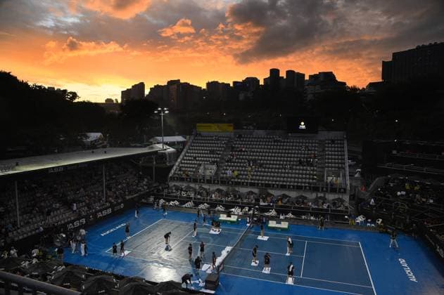8th January 2022: Auckland, New Zealand: The sun sets during the singles Final match of the 2023 Womens s ASB Classic. ASB Tennis Centre, Auckland, New Zealand.  ActionPlus12466044 ChrisxSymes