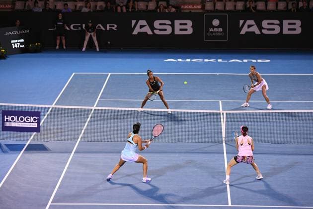 8th January 2022: Auckland, New Zealand: Leylah Fernandez of Canada and Bethanie Mattek-Sands of USA against Miyu Kato of Japan and Aldila Sutjiadi of Indonesia in their doubles Final match of the 2023 Womens s ASB Classic. ASB Tennis Centre, Auckland, New Zealand.  ActionPlus12466056 ChrisxSymes