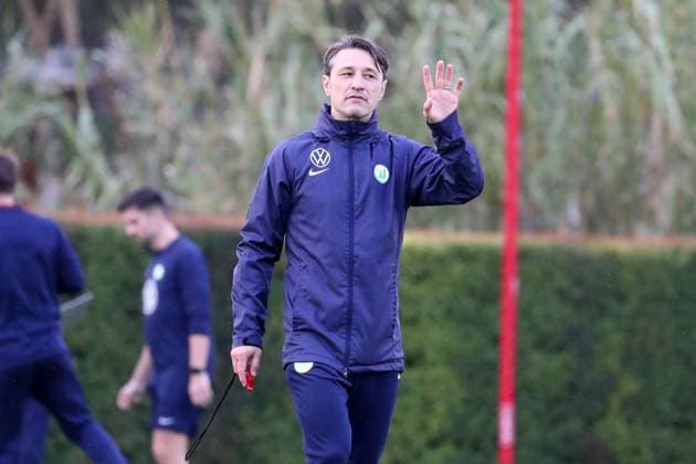 Sport Themen der Woche KW02 Sport Bilder des Tages VfL Trainingslager, Portugal Almancil, 09.01.2023, FUßBALL - VfL Wolfsburg, Wintertrainingslager, 1. Bundesliga, Saison 2022 23. Cheftrainer Niko Kovac (VfL Wolfsburg) Almancil *** VfL training camp, Portugal Almancil, 09 01 2023, FOOTBALL VfL Wolfsburg, winter training camp, 1 Bundesliga, season 2022 23 head coach Niko Kovac VfL Wolfsburg Almancil