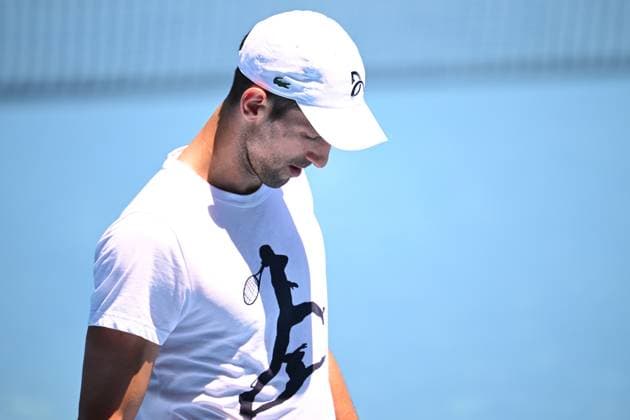 AUSTRALIAN OPEN PRACTICE, Novak Djokovic of Serbia during an Australian Open practice match against Daniil Medvedev of Russia at Melbourne Park in Melbourne, Wednesday, January 11, 2023. ( NO ARCHIVING, EDITORIAL USE ONLY, NO USE IN BOOKS WITHOUT CONSENT MELBOURNE VIC AUSTRALIA  Copyright: xJAMESxROSSx 20230111001751000169