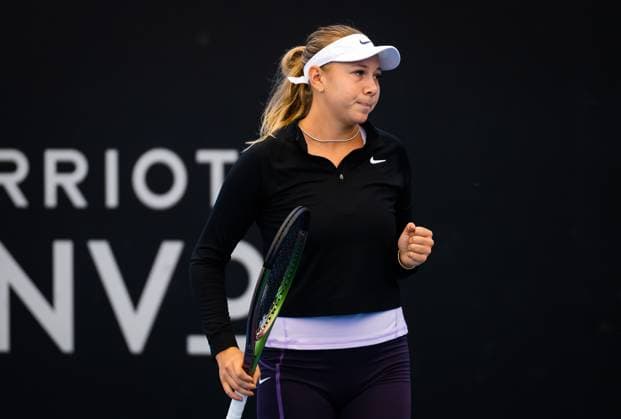 January 10, 2023, ADELAIDE, AUSTRALIA: Amanda Anisimova of the United States in action during the first round of the 2023 Adelaide International 2 WTA, Tennis Damen 500 tennis tournament ADELAIDE AUSTRALIA - ZUMAa181 20230110_zaa_a181_007 Copyright: xRobxPrangex