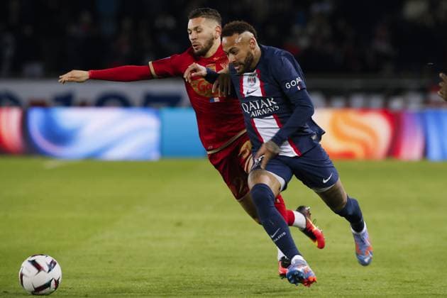 Neymar Jr (PSG) Vs Batista Mendy (SCO Angers) FOOTBALL : Paris St Germain Vs Angers - Ligue 1 - 11 01 2023 MichaelBaucher Panoramic 