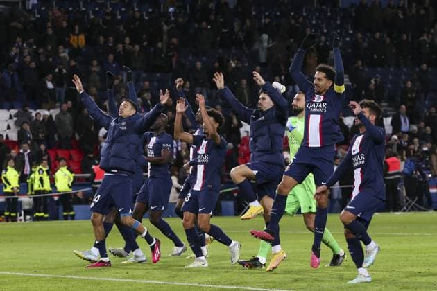 Joie Paris Saint Germain - Hugo Ekitike (PSG) - Warren Zaire Emery (PSG) - Carlos Soler (PSG) - Gianluigi Donnarumma (PSG) - Marquinhos (PSG) - Juan Bernat (PSG) FOOTBALL : Paris St Germain Vs Angers - Ligue 1 - 11 01 2023 MichaelBaucher Panoramic 