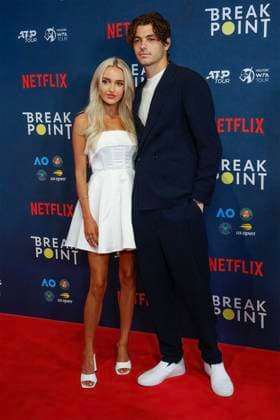 Taylor Fritz Taylor Fritz und Freundin Morgan Riddle, Netflix Breakpoint Red carpet event, Australian Open 2023, Melbourne Park, Victoria, Australia. Australian Open - Melbourne Park - Melbourne - Victoria - Australia - 12 01 2023. Copyright: xJuergenxHasenkopfx