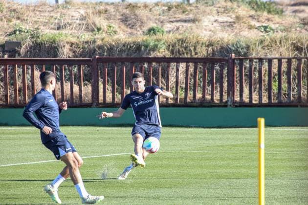 Emir Karic in Aktion Trainingsvorbereitung Winterpause 2022 23 Darmstadt 98, am 12.01.23 in , El Saler Photo: Alfio Marino; xamx