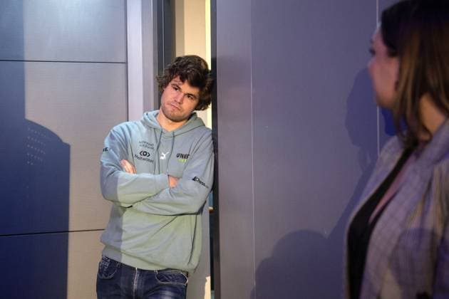 Sport Themen der Woche KW02 Sport Bilder des Tages WIJK AAN ZEE - Chess player Magnus Carlsen from Norway just before the opening ceremony of the 85th Tata Steel Chess Tournament. ANP OLAF KRAAK xVIxANPxSportx xxANPxIVx *** WIJK AAN ZEE Chess player Magnus Carlsen from Norway just before the opening ceremony of the 85th Tata Steel Chess Tournament ANP OLAF KRAAK xVIxANPxSportx xxANPxIVx 460743259 originalFilename: 460743259.jpg