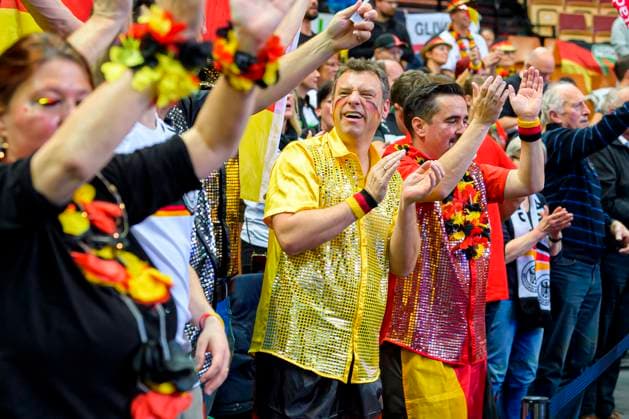 Katowice, 13. Januar 2023: Handball IHF WM, Vorrunde, Gruppe E, Deutschland - Katar Fankurve Fans Fanblock Katowice Spodek Arena Polen