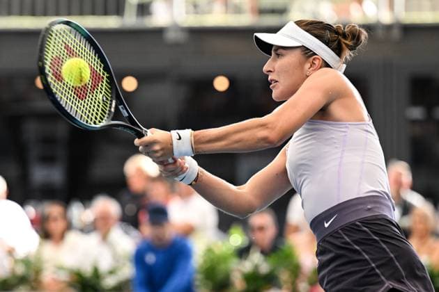 TENNIS ADELAIDE INTERNATIONAL, Belinda Bencic of Switzerland hits a backhand during the 2023 Adelaide International Tennis Tournament at the Memorial Drive Tennis Centre in Adelaide, Saturday, January 14, 2023. ( NO ARCHIVING, EDITORIAL USE ONLY, NO USE IN BOOKS WITHOUT CONSENT ADELAIDE SOUTH AUSTRALIA AUSTRALIA  Copyright: xMICHAELxERREYx 20230114001752116596